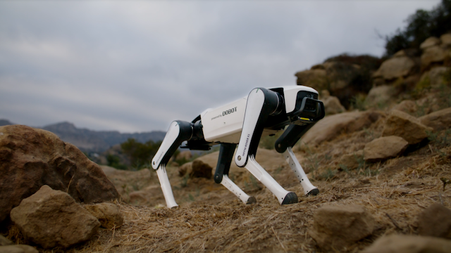 越疆發(fā)布全球首款家庭智能體機器人Rover X1，開(kāi)創(chuàng  )具身智能家用新紀元